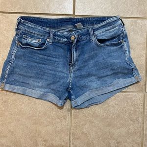H&M shorts